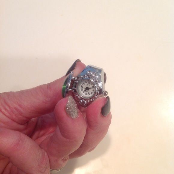 Watch Ring - Picture 3 of 4